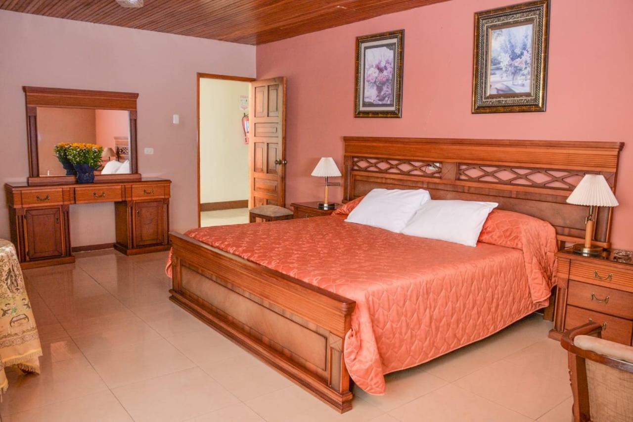 Hotel Olimpico En Quevedo Dış mekan fotoğraf